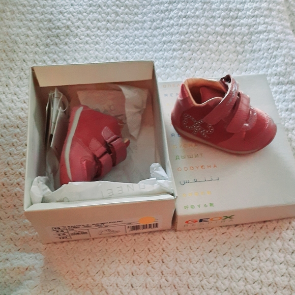 Size 4 GEOX baby boots - Picture 1 of 1